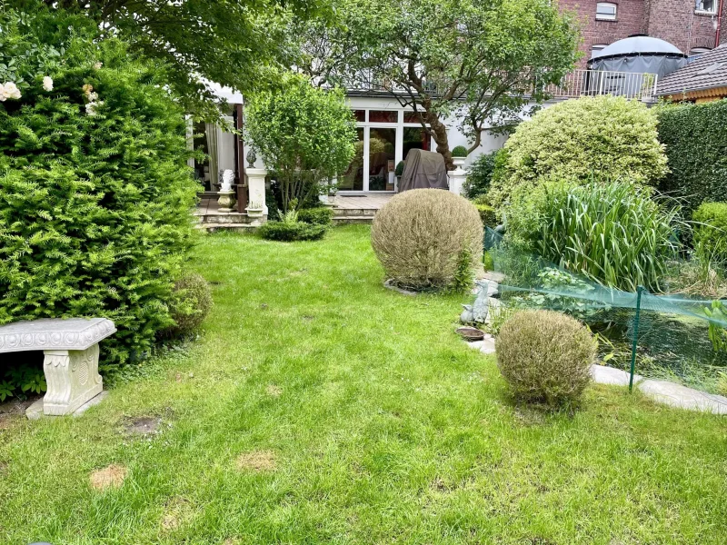 Gartenwohnung mit Terrasse