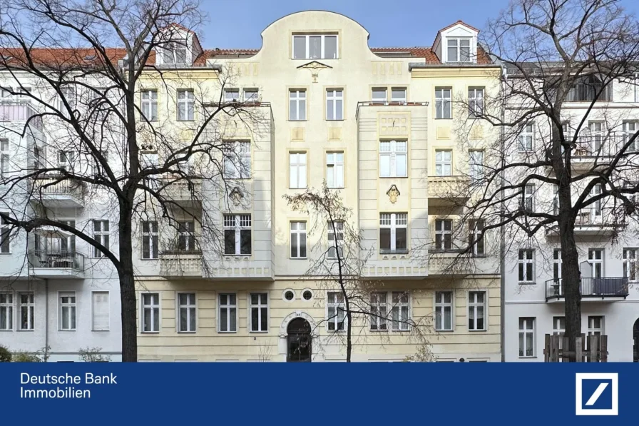 Straßenfront - Wohnung kaufen in Berlin - Hohe Lebensqualität im modernisierten Altbau - bezugsfrei