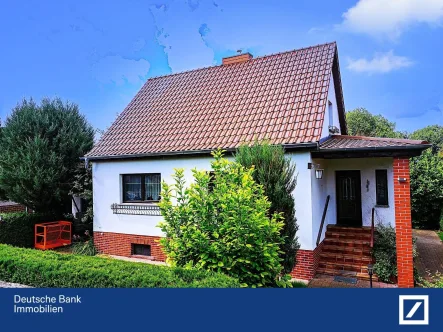 Eingangsbereich  - Haus kaufen in Wustermark - *GRÜNES GLÜCK*EFH mit Potential in Wustermark! *Wfl. ca.97m²*Grdst. 900 m²*4 Zi*Doppelgarage*