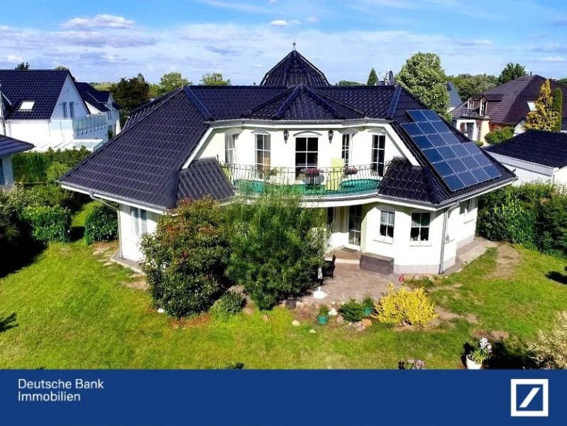  - Haus kaufen in Michendorf - Mein kleines Schlösschen am Golfclub Seddiner See!