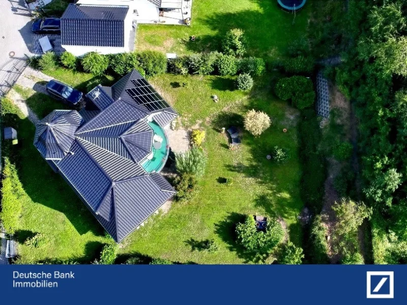 Ihr Garten - Haus kaufen in Michendorf - Modernes Schlösschen am wunderschönen Golfclub Seddiner See, mit großem Garten!