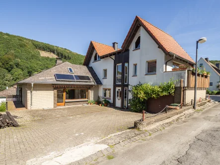 20230907-P9072410-HDR - Haus kaufen in Sundern - Wohnliches, gut aufgeteiltes Haus auf pflegeleichtem Grundstücksanteil in Sundern-Hagen
