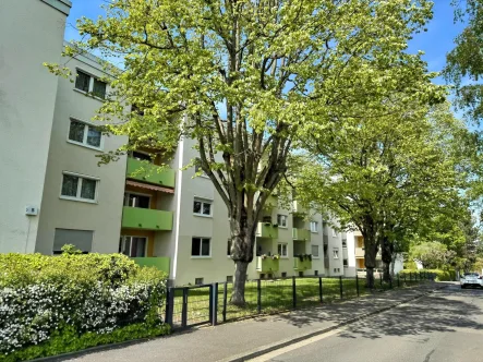 Strassenansicht - Wohnung kaufen in Wiesbaden - Gut vermietete 2-Zimmer-Wohnung Nähe Lahnstraße 