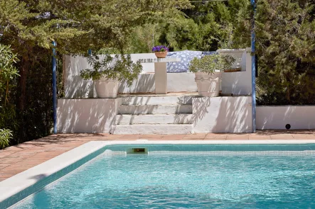 Der perfekte Ort zum Entspannen - Haus kaufen in Ibiza, Sant Josep de sa Talaia - Casa Loca - das verrückte Haus - eine Villa zum Verlieben