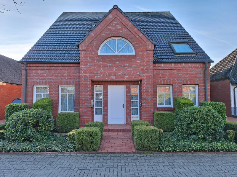 Vorderansicht - Haus kaufen in Stadtlohn - Modern, Vielseitig, Effizient, Groß.