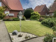 Garten - Blick von der überdachten Terrasse