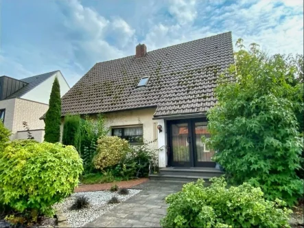 Straßenansicht - Haus kaufen in Schöppingen - Für Handwerker oder Kapitalanleger