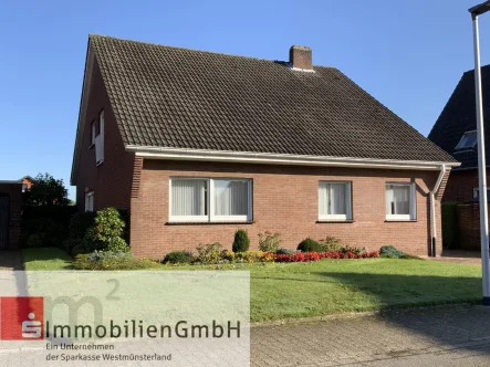 Straßenansicht - Haus kaufen in Bocholt - Großes Haus auf großem Grundstück ...!!!