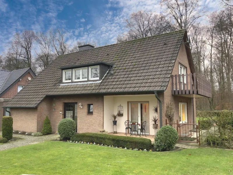 Straßenansicht - Haus kaufen in Südlohn - EFH in Oeding mit Blick ins Grüne!