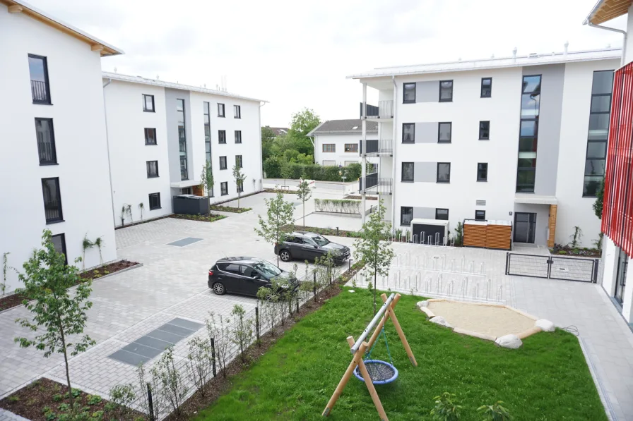 Aussenanlage - Wohnung kaufen in Bad Aibling - Neubau mit Bergblick, sofort bezugsfertig