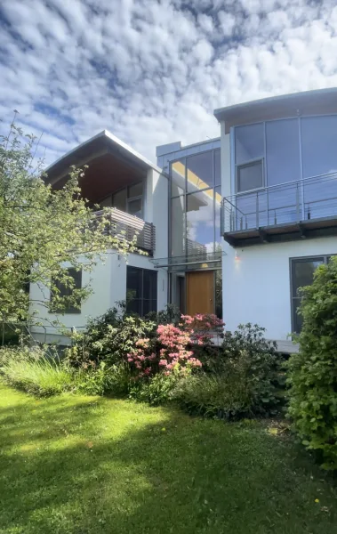 I M LIVING - Haus kaufen in Dießen am Ammersee - Großfamilie herzliche willkommen. Mit Atelier u. 2. Baurecht, top Zustand, fußläufig zum See