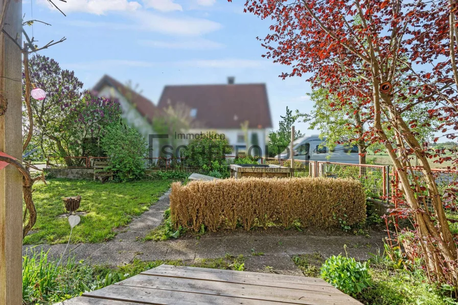 Terrasse mit Gartenblick