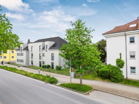 Ost-Ansicht - Wohnung kaufen in Laupheim - Schnell sein lohnt sich! Neubau-Eigentumswohnung mit eigenem Gartenanteil