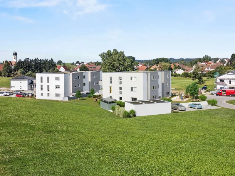 Ansicht Osten - Wohnung kaufen in Bergatreute - In toller Lage! 3,5-Zimmer-Eigentumswohnung mit sonnigem Balkon