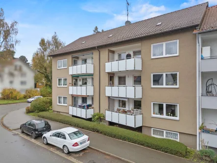 Außenansicht Süden - Wohnung kaufen in Biberach an der Riß - Einladend! Charmante 4,5 Zimmer-Wohnung mit optimaler Raumaufteilung in zentrumsnaher Wohnlage