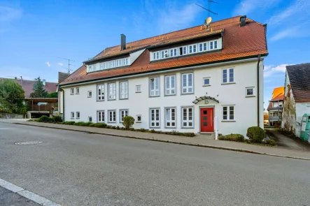 Außenansicht - Wohnung kaufen in Oberdischingen - Barrierefrei! Zentrale Erdgeschoss-Wohnung in Oberdischingen