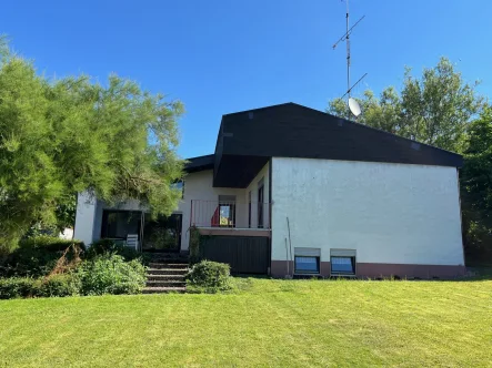  - Haus kaufen in Kandern - Auf Wollbachs Sonnenterrasse: Architektenhaus mit großem Garten in Egisholz