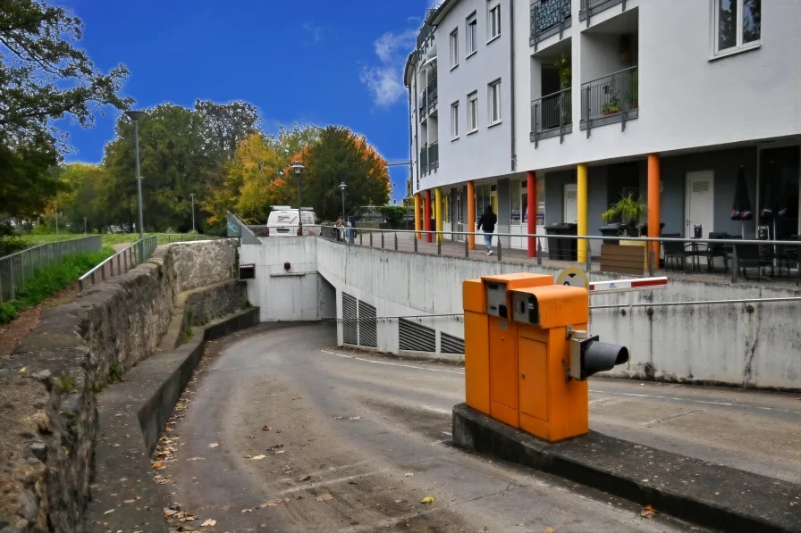 Außenansicht - Garage/Stellplatz mieten in Emmendingen - In der Innenstadt von Emmendingen