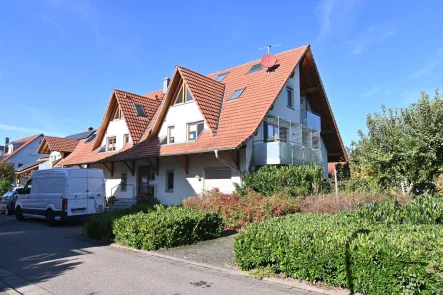 Außenansicht - Wohnung kaufen in Endingen - Moderne und zentral gelegene3 1/2-Zi.-Maisonette-ETW im 1. u. 2. DG mit Kaminofen