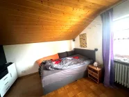 Schlafzimmer DG