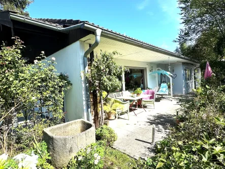 charmantes Hanghaus - Haus kaufen in Vachendorf - charmantes Einfamilienhaus in Vachendorf