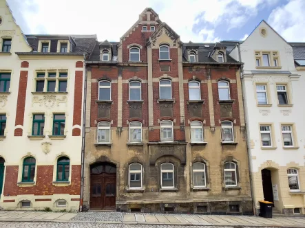 titel - Haus kaufen in Falkenstein/Vogtland - Potenzial: Teilsaniertes Mehrfamilien Reihenmittelhaus in Falkenstein mit 4 WE wartet auf Ihre Ideen