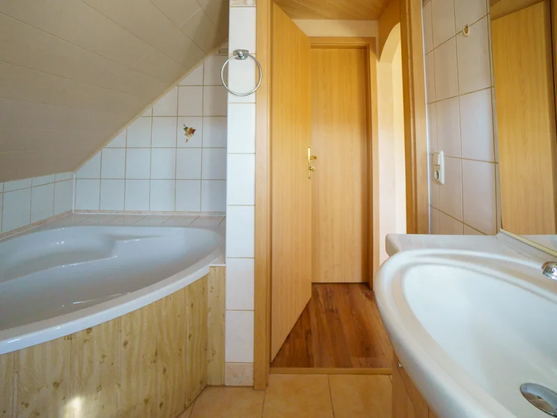 Badezimmer DG