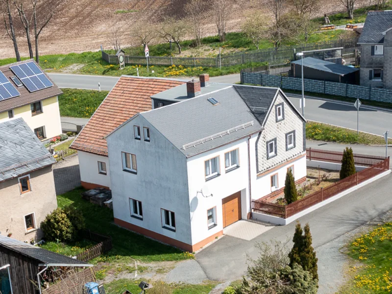 STE- - Haus kaufen in Tanna - Bezugsfertiges, charmantes Bauernhaus in einem kleinen Dorf "Stelzen"