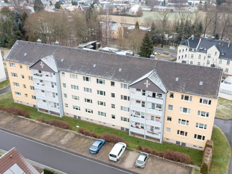 Aussenansicht - Wohnung mieten in Pockau-Lengefeld - Helle 3-Raum-Wohnung in Pockau-Lengefeld – Ihr neues Zuhause in ruhiger Umgebung