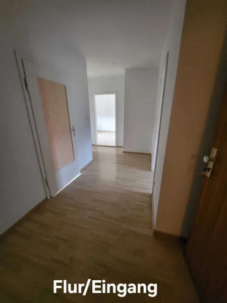 Flur-Eingang - Wohnung mieten in Neustadt am Rübenberge - *** TOP 3 Zi. Wohnung ***