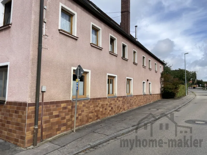 MH Thalmässing Eysölden BG  071 - Haus kaufen in Thalmässing - Top Gelegenheit: Mehrfamilienhaus mit 4 Wohneinheiten – Zum Wohnen und ideal für Investoren!