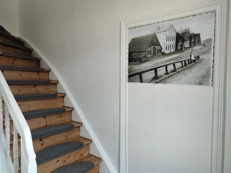 EG Treppe - Haus kaufen in Lübeck - Großzügiges historisches Wohn- und / oder Geschäftshaus im Herzen von Schlutup!