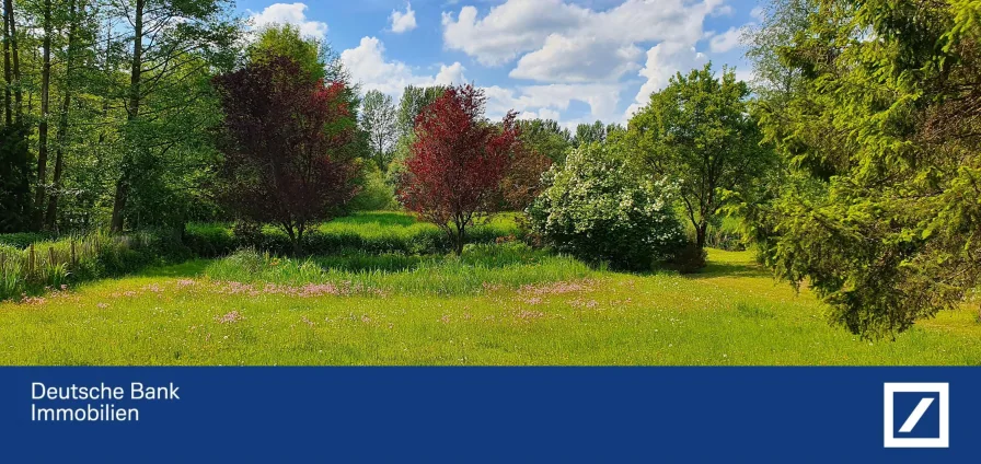 Wiese  - Grundstück kaufen in Bad Schwartau - Parkähnliches Grundstück in Top-Lage direkt am Moorwischpark.