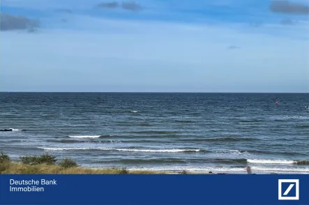 Blick aus dem Fenster - Wohnung kaufen in Heiligenhafen - Sonne, Strand und MEERBLICK - Wohnung direkt am Strand 