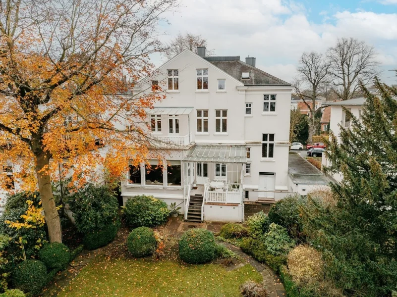 Titelbild - Haus kaufen in Lübeck - Altstadt-Villa in bester Lage von St. Jürgen