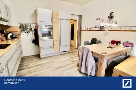 Küche - Haus kaufen in Wülfrath - Zweiseitig angebautes Einfamilienhaus mit viel Charme (Teileigentum)!