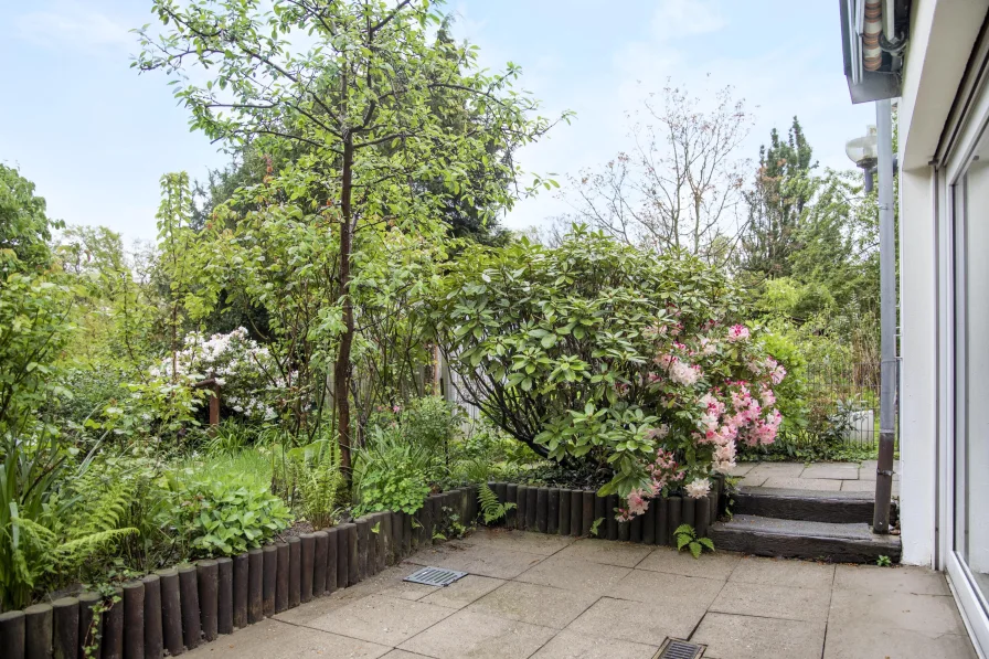 Terrasse vor dem Wintergarten