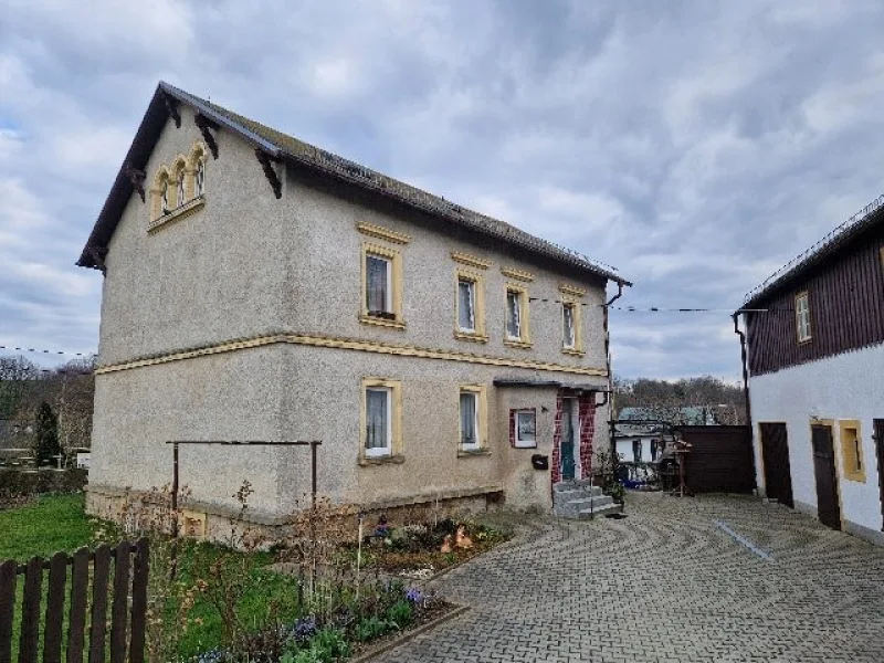 Hofansicht - Haus kaufen in Rabenau - Bauernhaus- 3 WE -Hof m. Scheune