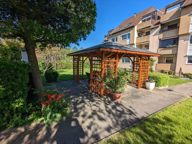 Pavillon im Garten