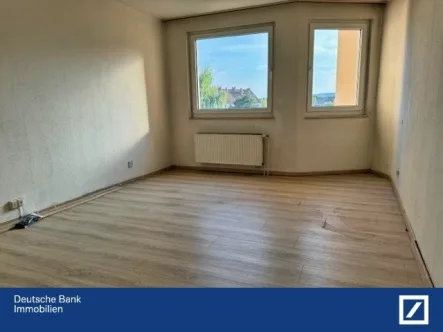 Zimmer - Wohnung kaufen in Hildesheim - Tolle 4 ZKB mit 2 Balkonen EP und Fahrstuhl !