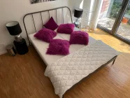 Gemütliches Bett