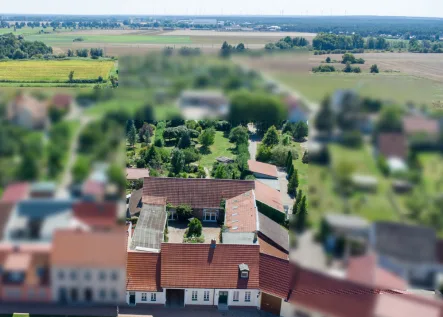 Gesamtensemble - Haus kaufen in Brück - Restaurierter Vierseithof mit viel Platz für individuelle Wohnideen