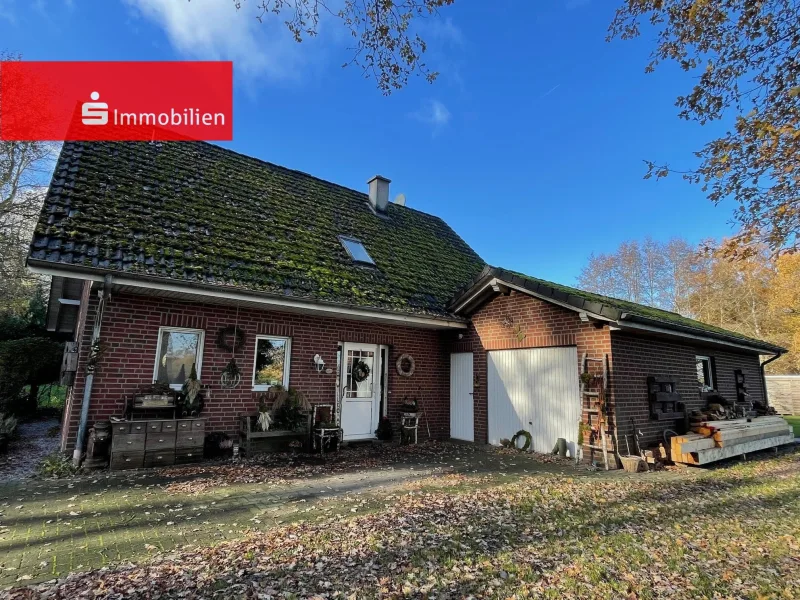 Außenfoto-vorne - Haus kaufen in Drebber - +++Ihr Traumhaus für Naturliebhaber und Tierfreunde – Wälder, Felder und unendliche Möglichkeiten in Ihlbrock+++