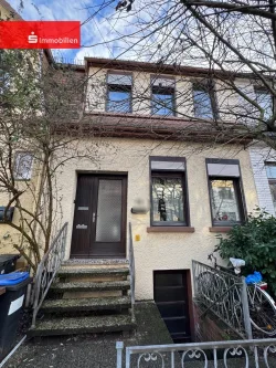 Straßenansicht Essener Str. - Haus kaufen in Bremen - +++ Zweifamilienreihenmittelhaus, vermietet, nähe Airportstadt, im Bremer Süden +++