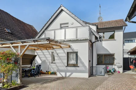 AUSSENANSICHT - Haus kaufen in Durmersheim - Schönes gemütliches Einfamilienhaus in ruhiger Lage