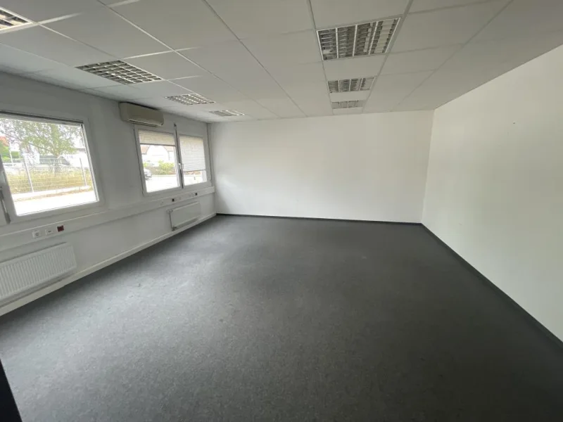 Büro groß