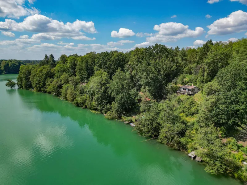 Drohnenaufnahme - Haus kaufen in Schorfheide - Frische Luft und direkter Seezugang gefällig? Freizeitgrundstück mit Bungalow - 40min. von Berlin!