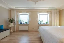 Schlafzimmer (EG)