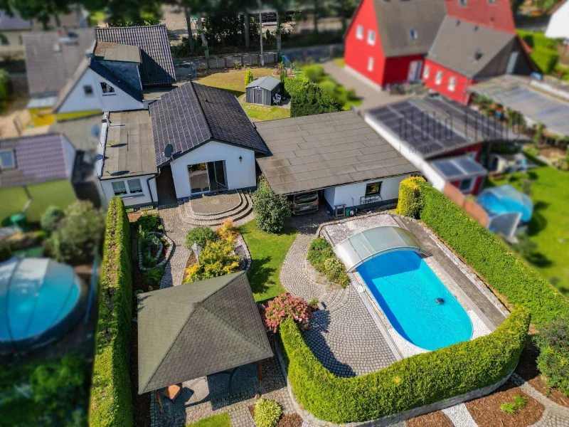 Garden view from above 