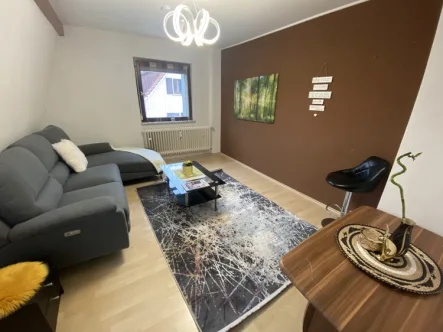 Ansicht_Wohnzimmer_OG_1 - Wohnung mieten in Schönau - Vollmöblierte und modernisierte 4-Zimmerwohnung (Maisonette) im naturnahen Schönau